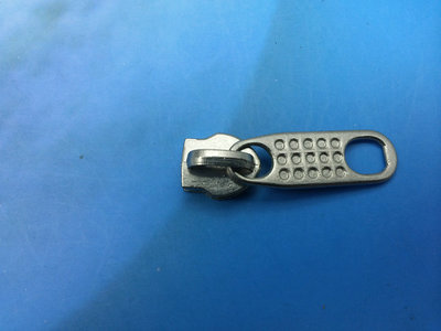 【專(zhuān)業(yè)銷(xiāo)售 高檔8號(hào)長(zhǎng)片拉鏈頭 金屬拉鏈頭 原創(chuàng)實(shí)拍 現(xiàn)貨】?jī)r(jià)格,廠家,圖片,拉鏈,義烏市安信壓鑄廠-