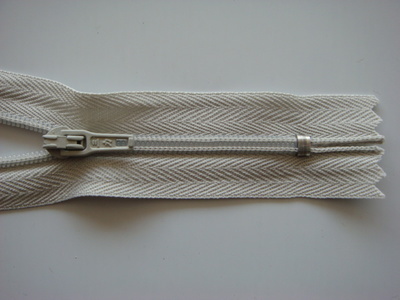 【專注拉鏈行業(yè)45年 江蘇穿心拉鎖 品質(zhì)成就品牌】價格,廠家,圖片,拉鏈,三力(福建)拉鏈-